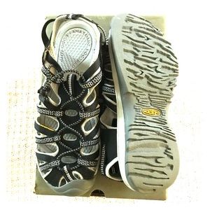 Keen Shoes - Women’s Keens “Whisper” 9.5 Keen Shoes - Women’s Keens “Whisper” 9.5
